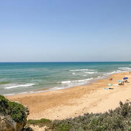 Σπίτι διακοπών 2 Bedroom Awesome In